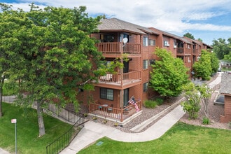 Heritage Park Senior Condos in Colorado Springs, CO - Building Photo - Primary Photo