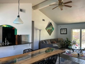 2105 Wordsworth Dr in Austin, TX - Building Photo - Building Photo