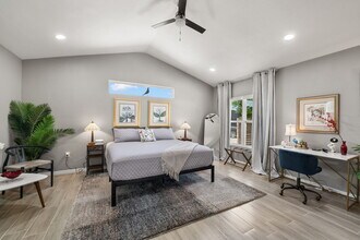 3950 1st Ave N in St. Petersburg, FL - Foto de edificio - Building Photo