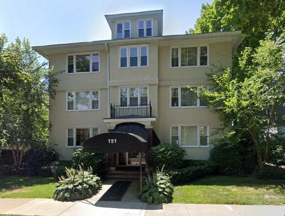 property at 157 E Walnut St