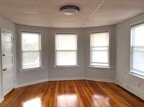 202 Pine St in Attleboro, MA - Building Photo - Building Photo