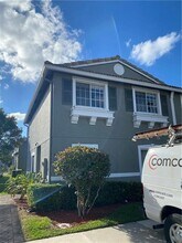 5921 Manchester Way in Tamarac, FL - Foto de edificio - Building Photo