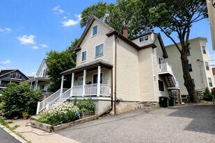 9 Arthur Ter, Unit 2 in Watertown, MA - Building Photo