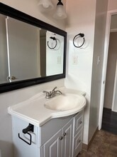 4453 W 131st St, Unit A in Hawthorne, CA - Building Photo - Building Photo
