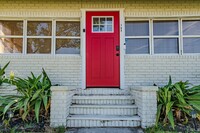 103 Maple St W in Davenport, FL - Foto de edificio - Building Photo