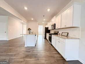 622 Brookfield Dr in Braselton, GA - Foto de edificio - Building Photo