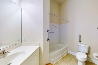 The Dorchester & Manor in Pineville, NC - Foto de edificio - Interior Photo