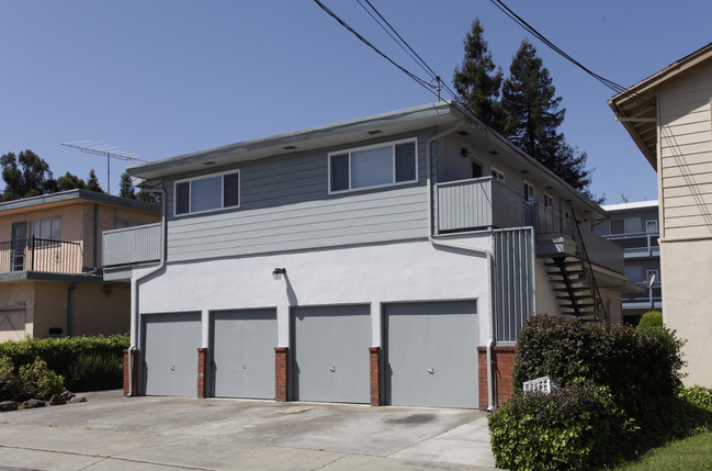 994 Karol Way in San Leandro, CA - Foto de edificio - Building Photo