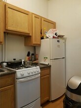 1334 Commonwealth Ave, Unit 4 in Boston, MA - Building Photo - Building Photo