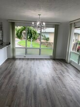 3340 Ala Laulani St in Honolulu, HI - Building Photo - Building Photo