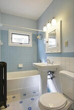 1327 Vincent Ave N in Minneapolis, MN - Building Photo - Building Photo