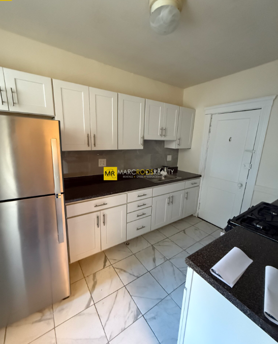 132 Washington St, Unit 43 in Boston, MA - Foto de edificio - Building Photo