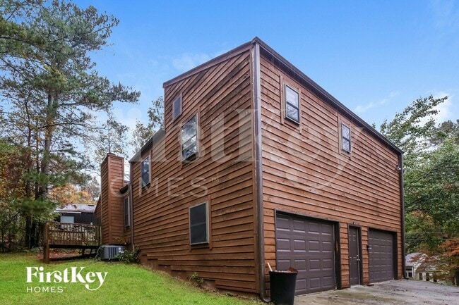 property at 4949 Dana Dr NE