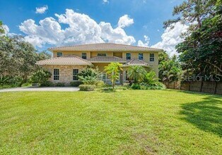 1648 Bayshore Dr in Englewood, FL - Building Photo - Building Photo