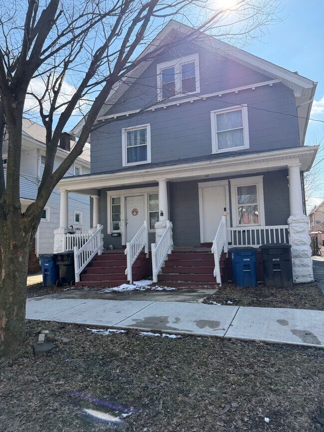 10415-10415 Bernard Ave in Cleveland, OH - Building Photo - Building Photo