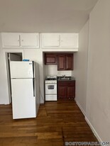 153 Brighton Ave, Unit 9 in Boston, MA - Building Photo