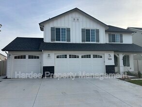 7051 W Plateau Crk Dr in Meridian, ID - Building Photo - Building Photo