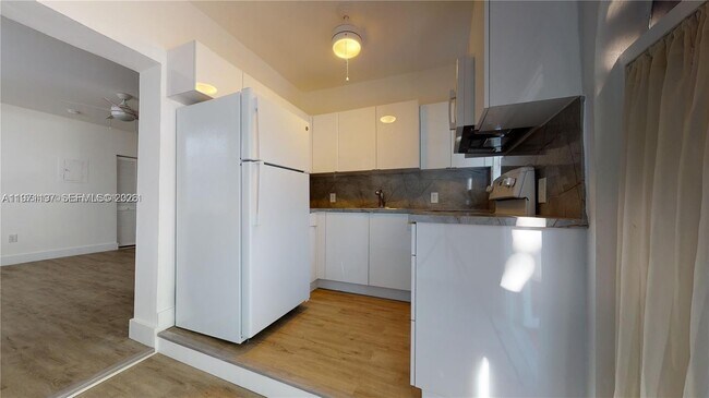 property at 828 Pennsylvania Ave