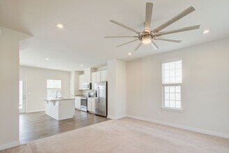 255 Goldenstar Ln in Portsmouth, VA - Building Photo - Building Photo