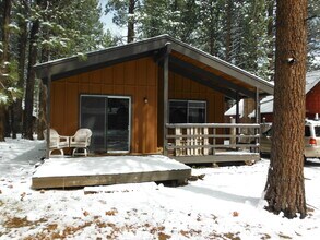 3345 Pickett Ave in South Lake Tahoe, CA - Building Photo - Building Photo