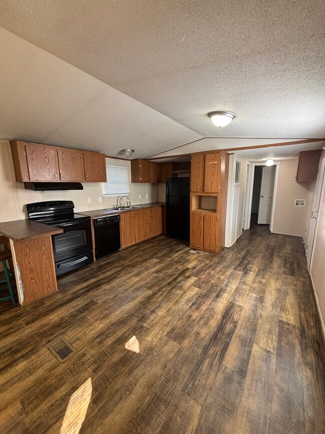 property at 200 Raider Ln