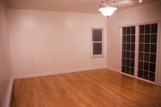 8203 Park Ave SE, Unit #1 in Snoqualmie, WA - Building Photo - Building Photo