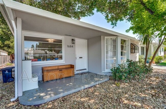 1684 California St in Mountain View, CA - Building Photo - Building Photo