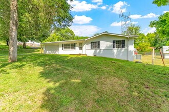 206 Bowers Cir in Friendsville, TN - Building Photo - Building Photo