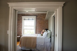 921 E 13th Ave, 5A in Denver, CO - Building Photo - Building Photo