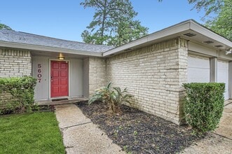5607 Circlegate Dr in Spring, TX - Building Photo - Building Photo