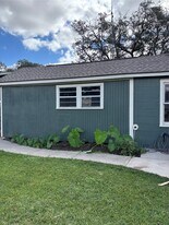 12431 Old Needville Fairchild Rd in Needville, TX - Building Photo