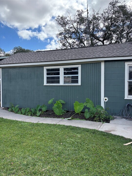 12431 Old Needville Fairchild Rd in Needville, TX - Building Photo