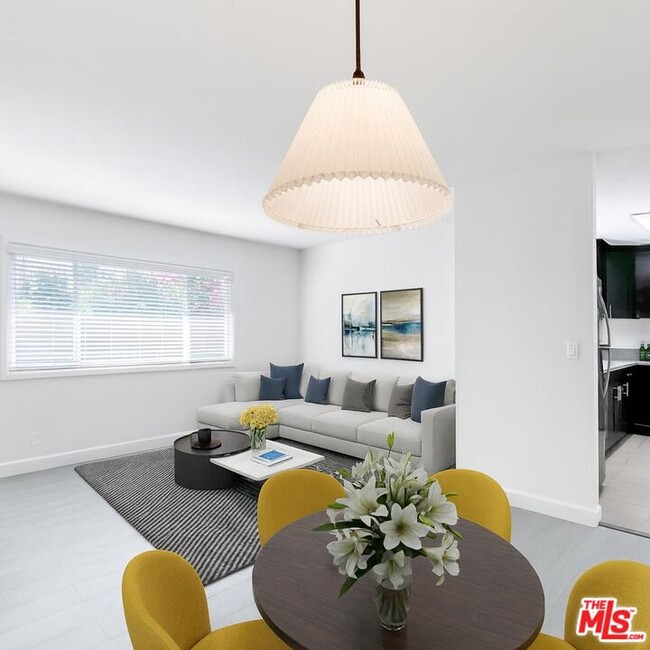 1446 Cochran Ave in Los Angeles, CA - Building Photo - Building Photo