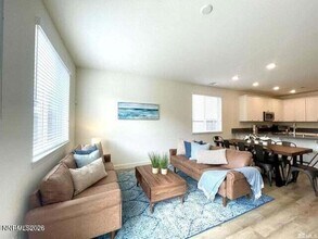 1993 Zidane Dr in Sparks, NV - Foto de edificio - Building Photo