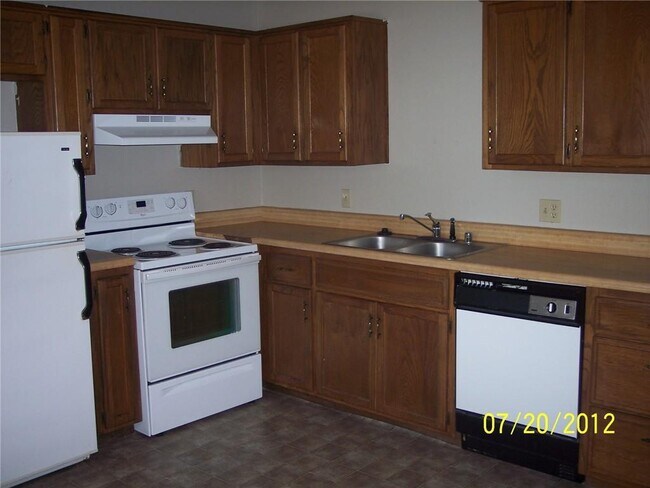211 S Carl St in Siloam Springs, AR - Building Photo - Building Photo