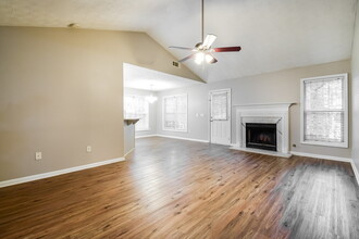 1016 Fishback Way in Sugar Hill, GA - Building Photo - Building Photo