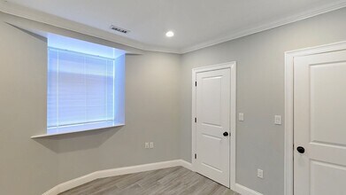 119 Westbourne Ter, Unit 1 in Brookline, MA - Building Photo - Building Photo