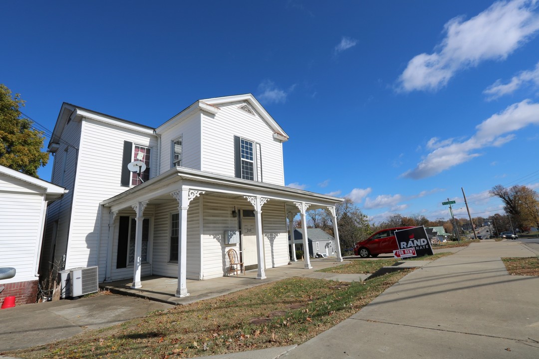 203 Mill St in Leitchfield, KY - Foto de edificio