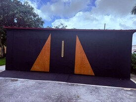 14240 S Biscayne River Dr, Unit 2 in Miami, FL - Building Photo