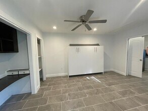7410 Ilex St-Unit -B in Houston, TX - Building Photo - Building Photo