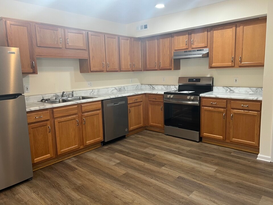 Holly Run Apartments in Lynchburg, VA - Foto de edificio