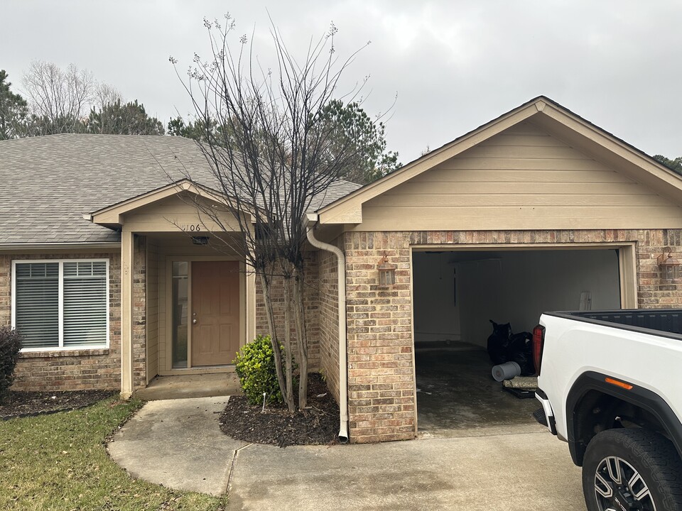 5106 Galloping Way in Texarkana, TX - Building Photo