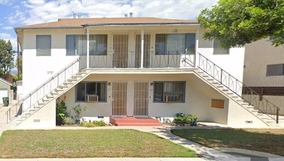1301 Carlton Dr, Unit 1303 and half in Glendale, CA - Foto de edificio
