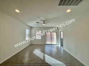 6983 W Star Garden Way in Tucson, AZ - Building Photo - Building Photo