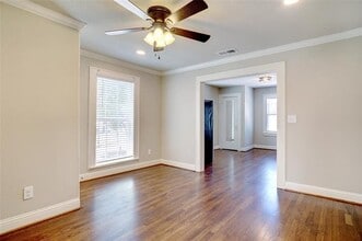 1511 Clover Ln in Fort Worth, TX - Building Photo - Building Photo