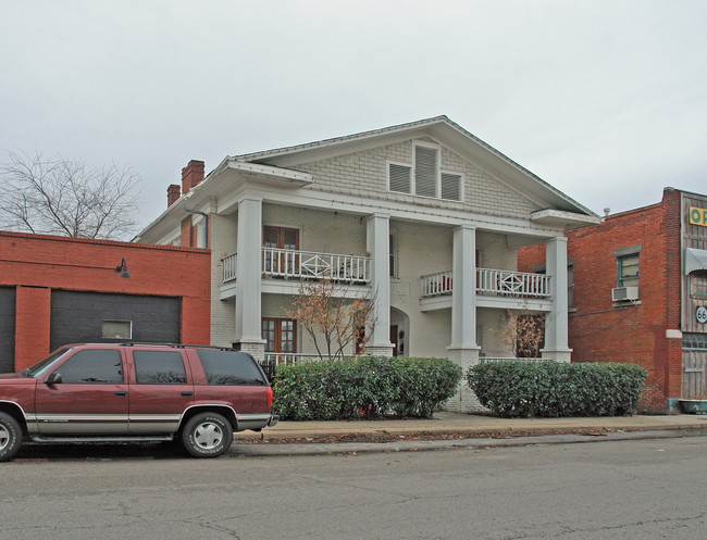 Belleview in Tulsa, OK - Foto de edificio - Building Photo