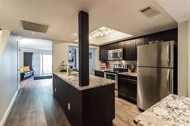 4537 N O'Connor Rd in Irving, TX - Building Photo - Building Photo