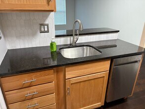 435 W 9th St in Kansas City, MO - Building Photo - Building Photo