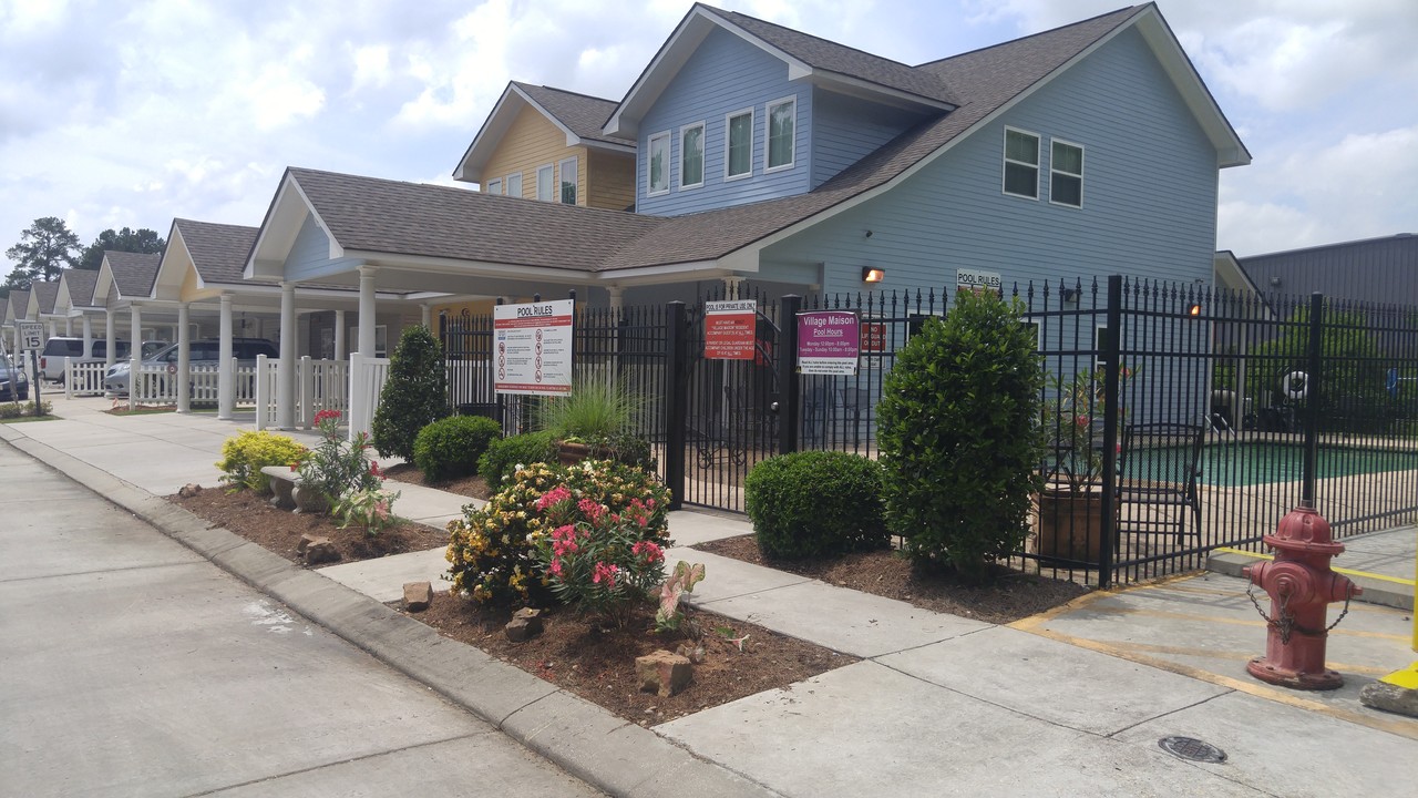 Village Maison Townhomes in Walker, LA - Building Photo