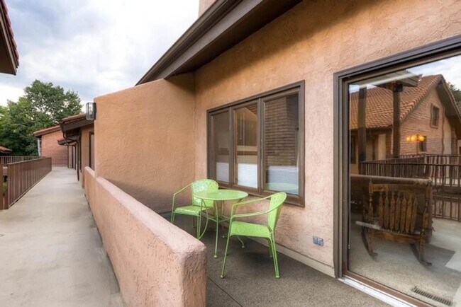 4415 Laguna Pl in Boulder, CO - Building Photo - Building Photo